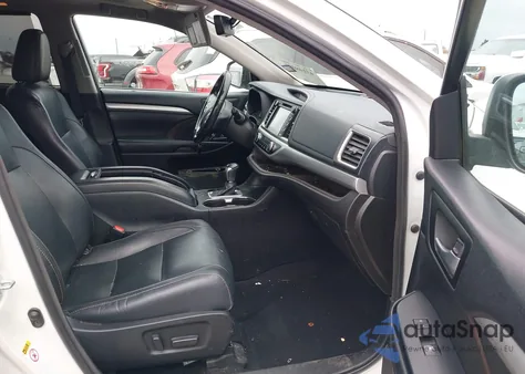 2018 Toyota Highlander Xle из США, поврежденный, VIN 5TDKZRFH8JS534300